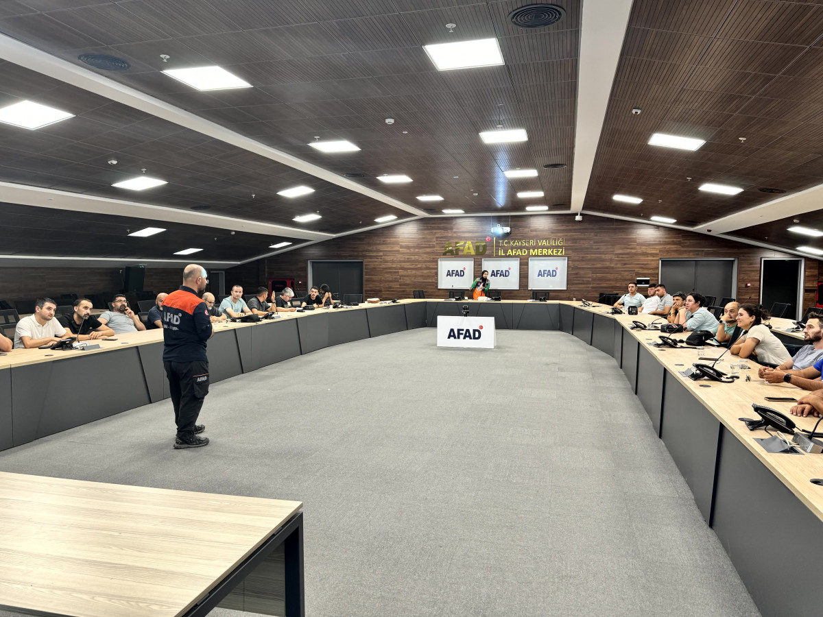 BAŞKAN ÖZDOĞAN, “AFAD AKREDİTASYONU ALAN 3. KURUM OLACAĞIZ”