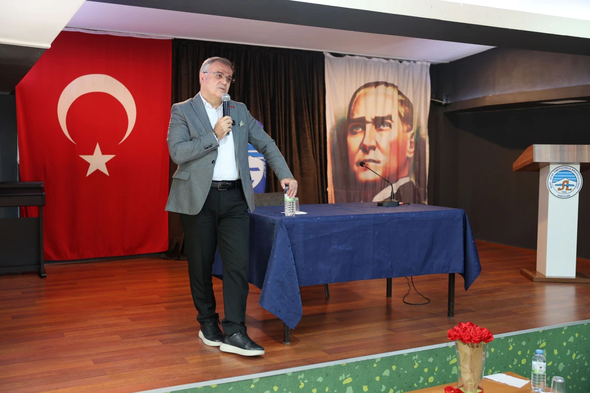 BAŞKAN &Ouml;ZDOĞAN, GEN&Ccedil;LERLE BAŞ BAŞA