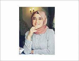 KÜBRA EJDER ÜSTÜN (Fizyoterapist )